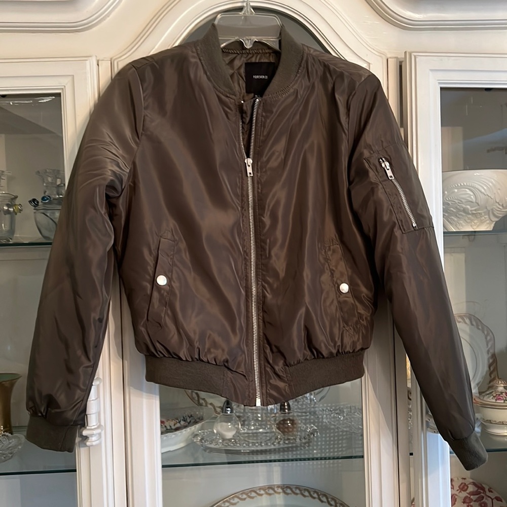 Forever 21 olive green satin Jacket size Small